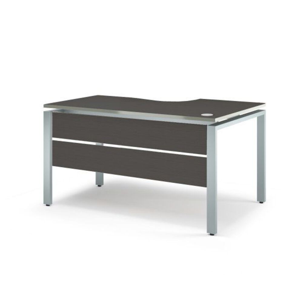 Стол прямой с царгой 