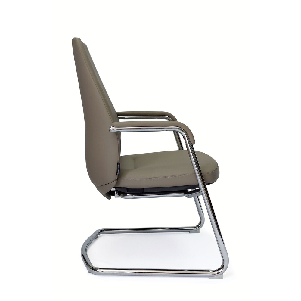 Кресло для посетителя