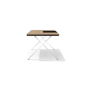 Cтол на металлическом каркасе