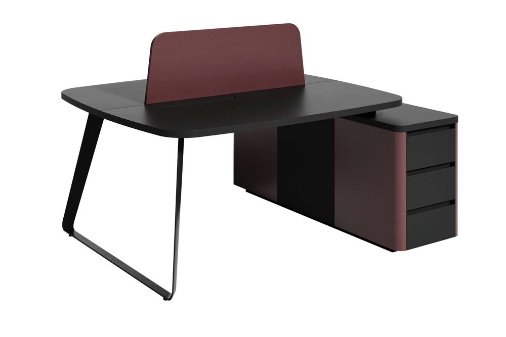 Рабочая станция на 2 рабочих места c опорной тумбой (с экраном) 