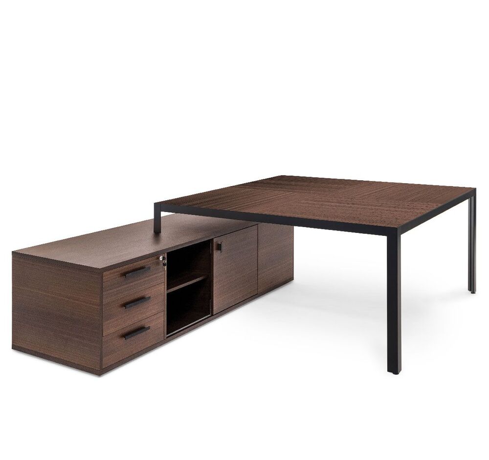 ENZO Стол квадратный на опорной тумбе