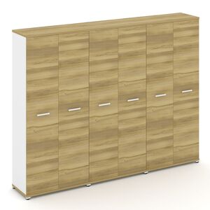 Шкаф три широкие секции, 5 ниш