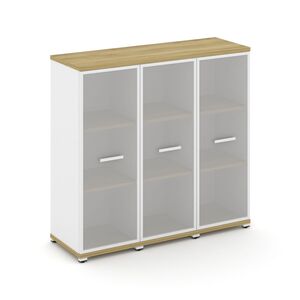 Шкаф три узкие секции, 3 ниши