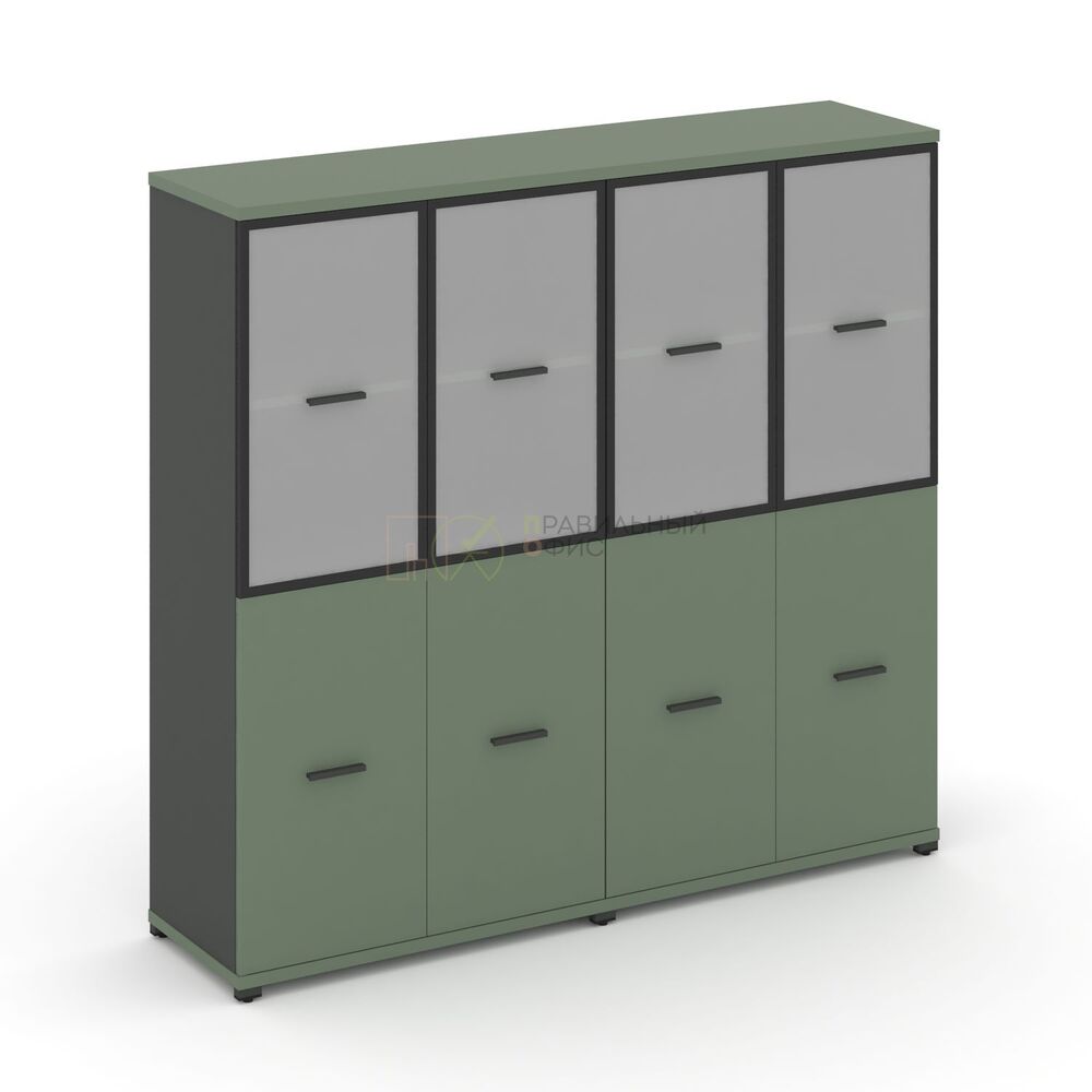 Шкаф две широкие секции, 4 ниши