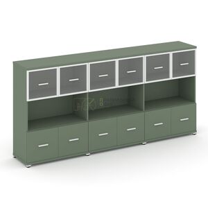 Шкаф три широкие секции, 3 ниши