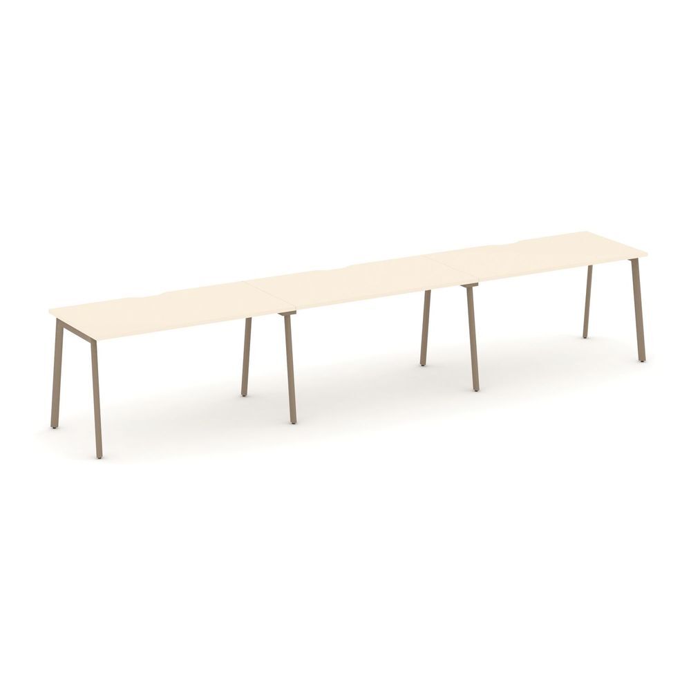 Рабочая станция на 3 места