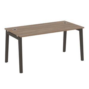 Стол рабочий руководителя (опоры - массив дерева)