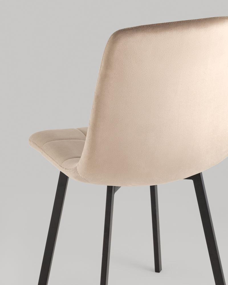 Комплект из четырех стульев