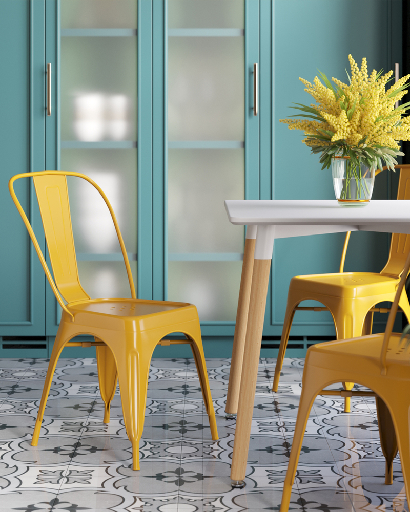 Стол обеденный