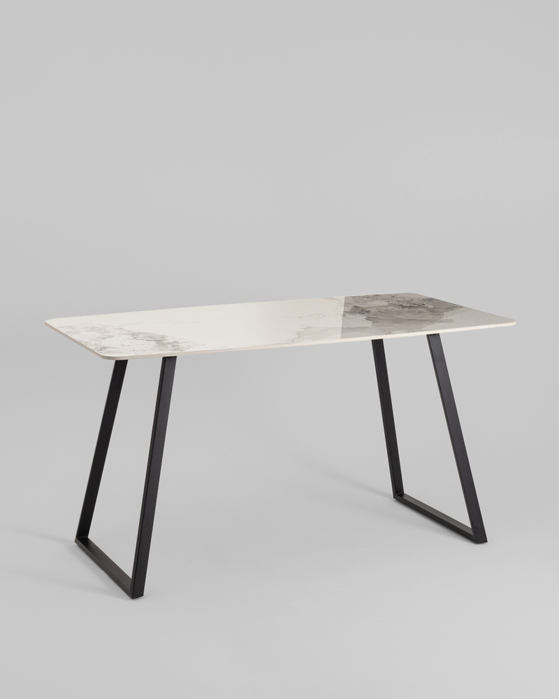 Стол обеденный