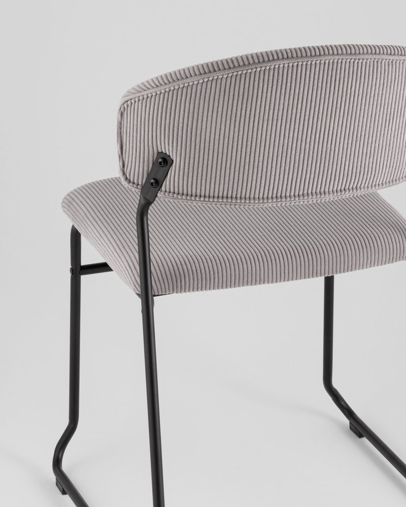 Стул обеденный