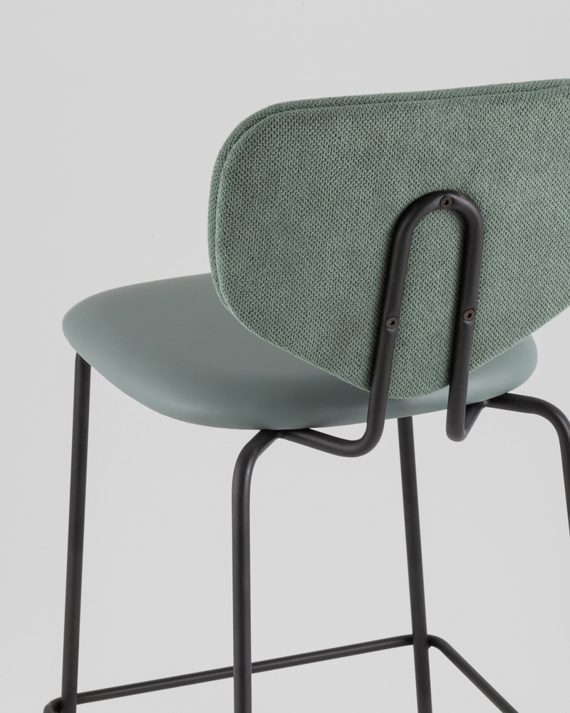 Стул полубарный