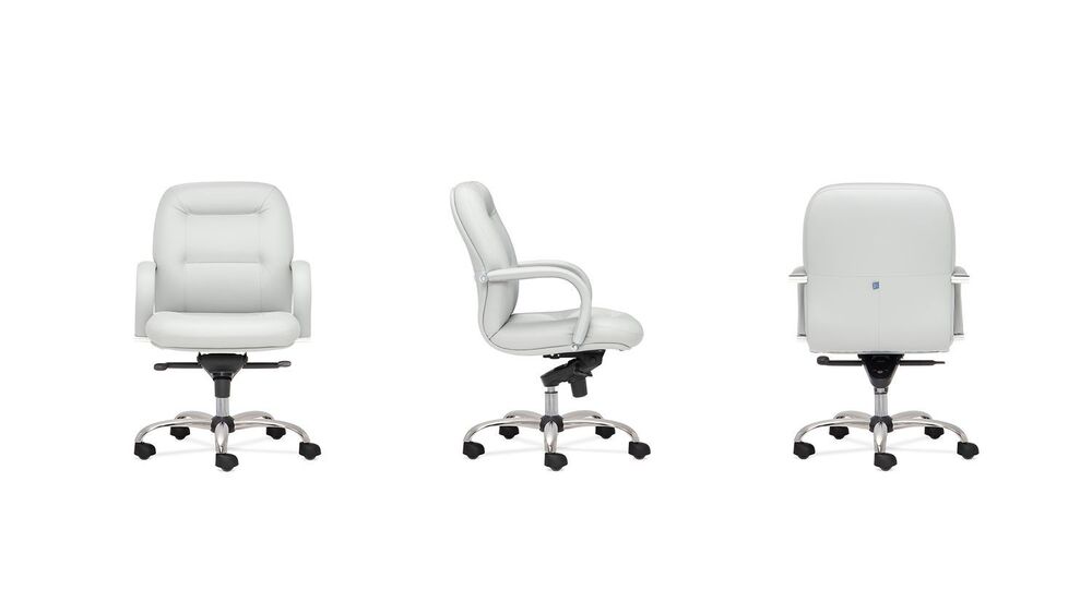 Кресло со средней спинкой на крестовине