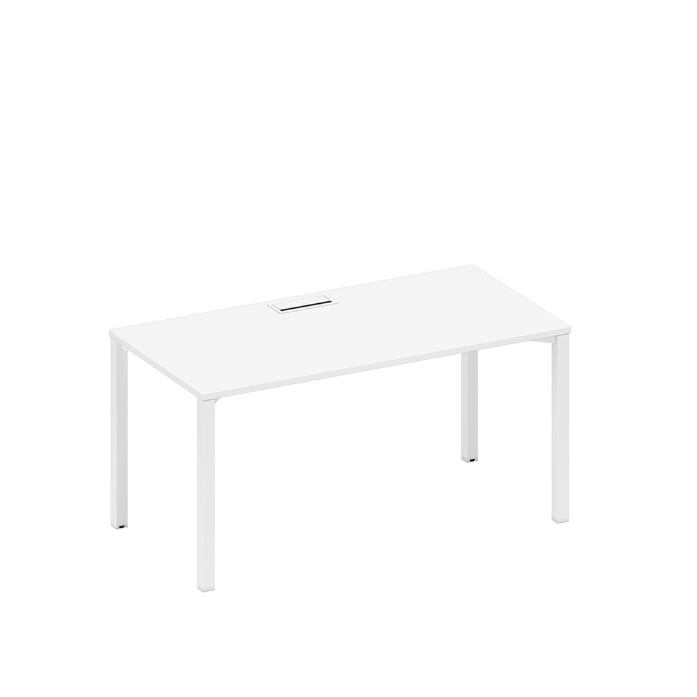 Стол письменный на металлокаркасе, столешница с заглушкой